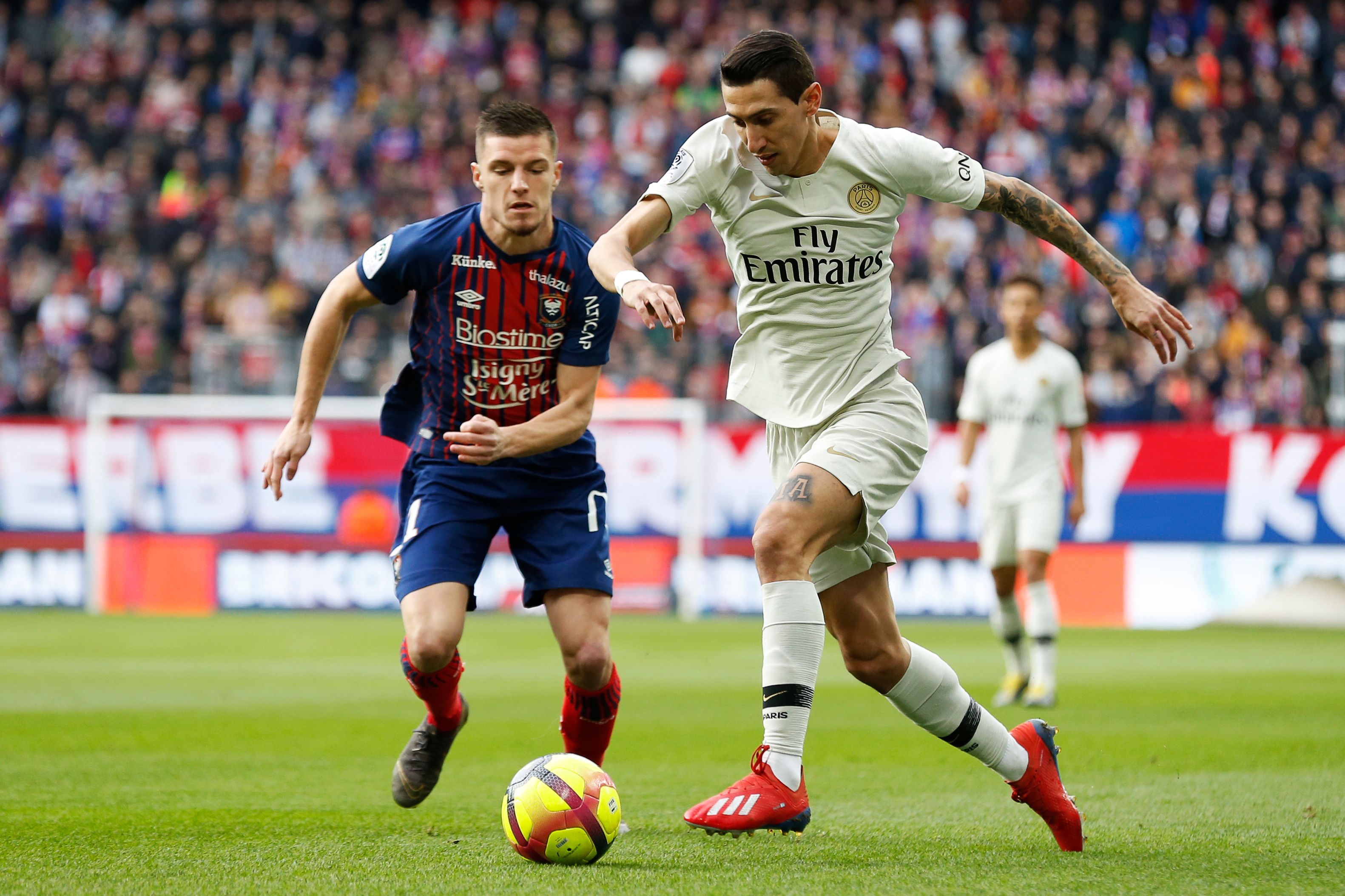 恩佐：为了转会切尔西曾求过鲁伊-科斯塔，很感谢他放我走（恩佐：为转投切尔西曾求鲁伊-科斯塔，感激其放行）