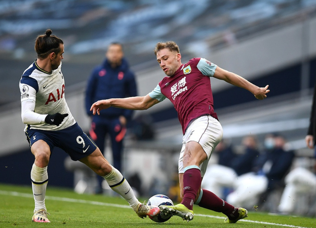 米纳拉：17岁被造谣成42岁，诽谤与谣言摧毁了我的职业生涯（米纳拉自述：17岁却被传成42岁，谣言与诽谤如何摧毁了我的职业生涯）