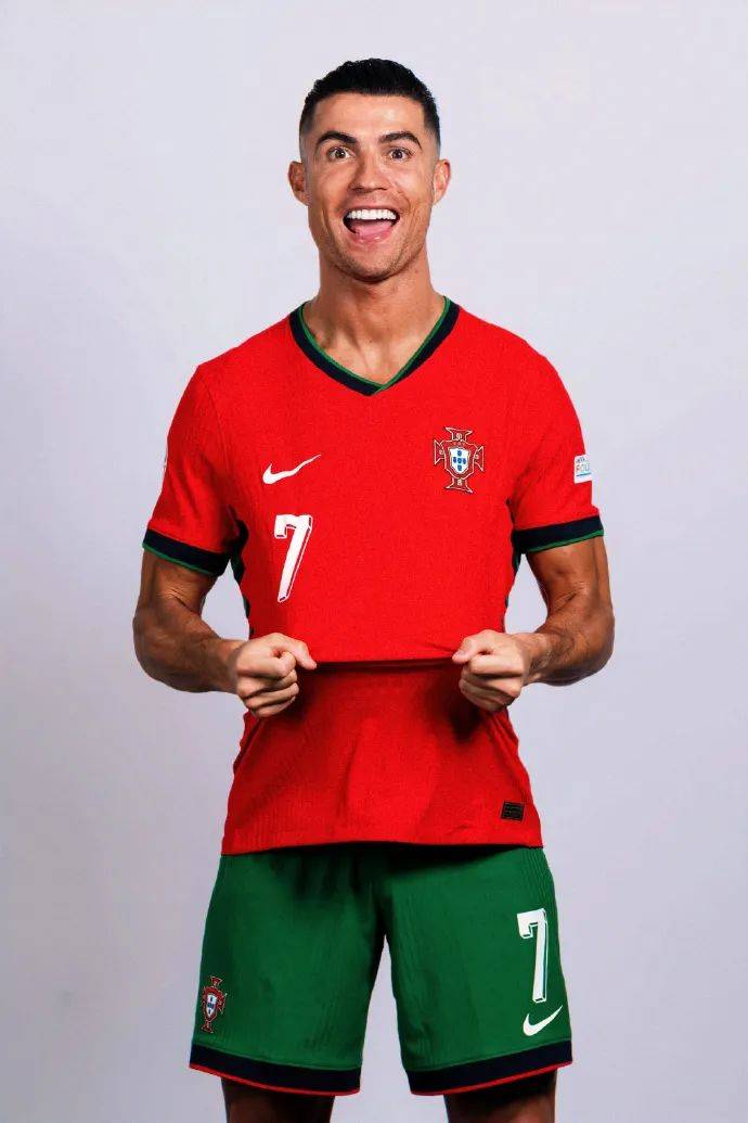 本泽马或放弃沙特天价年薪，自由身引多队争夺（本泽马或拒沙特天价合同，自由身引多队竞逐）