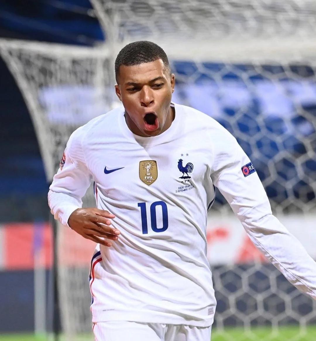 全市场：戴维表现未达尤文预期，米兰、热刺和切尔西对他感兴趣（全市场：戴维表现难达尤文预期，米兰、热刺与切尔西有意）