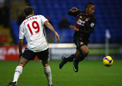 英超积分榜更新：曼城领先优势扩大,（英超积分榜最新：曼城进一步拉开领先差距）