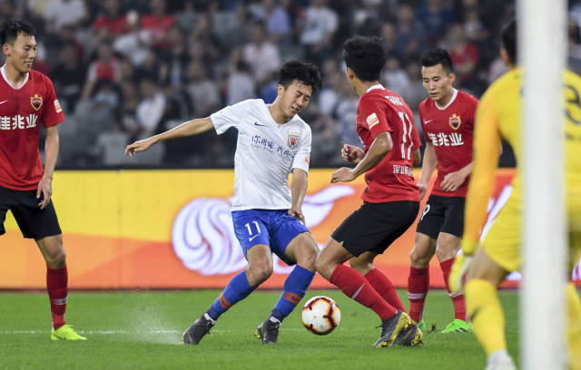 关键战役考验球队成色（硬仗检验球队成色）