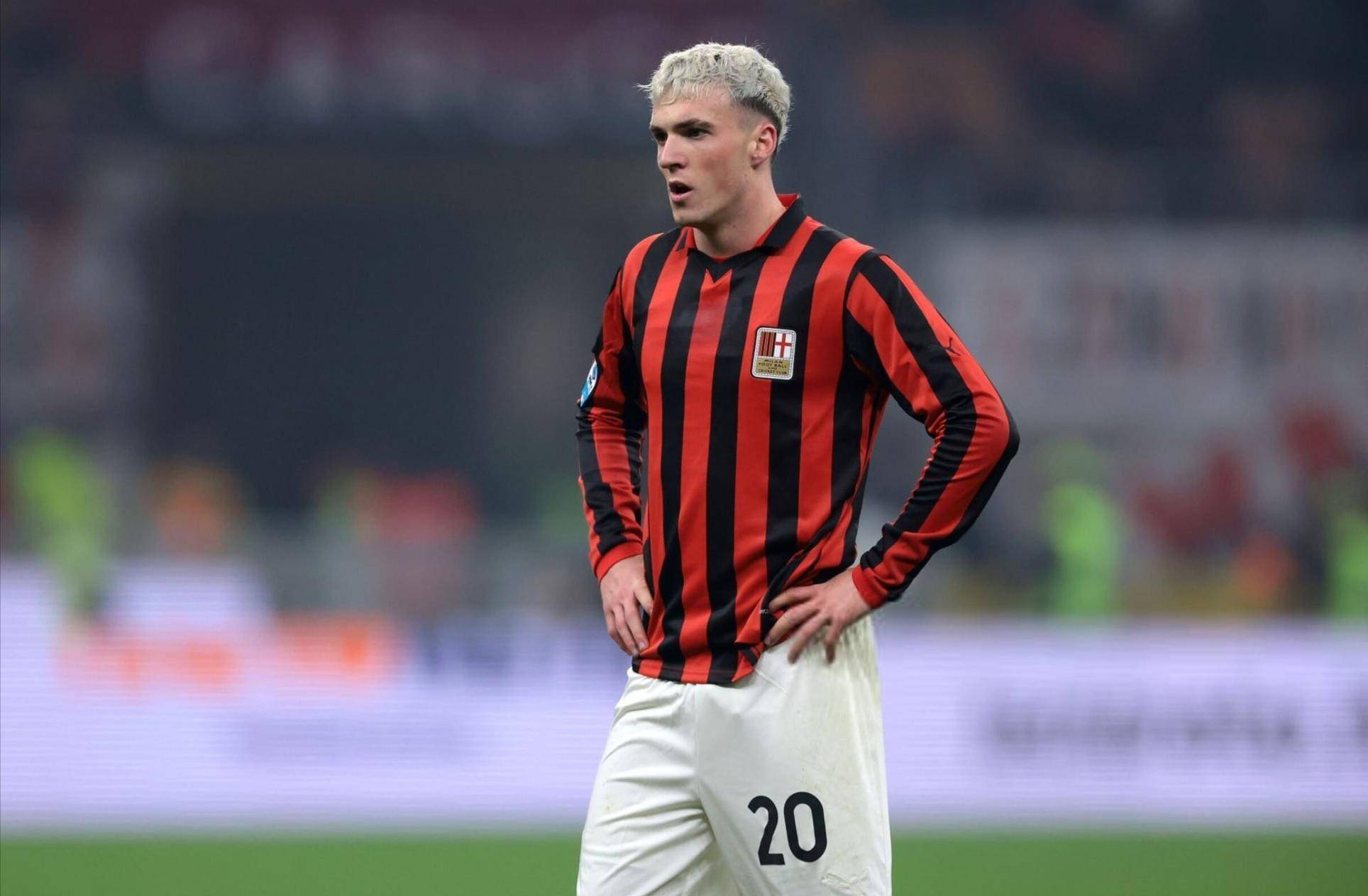 半场：国米1-0科莫，恩里克长驱直入助攻劳塔罗破门（半场战报：国米暂1-0领先科莫，恩里克奔袭助攻劳塔罗破门）