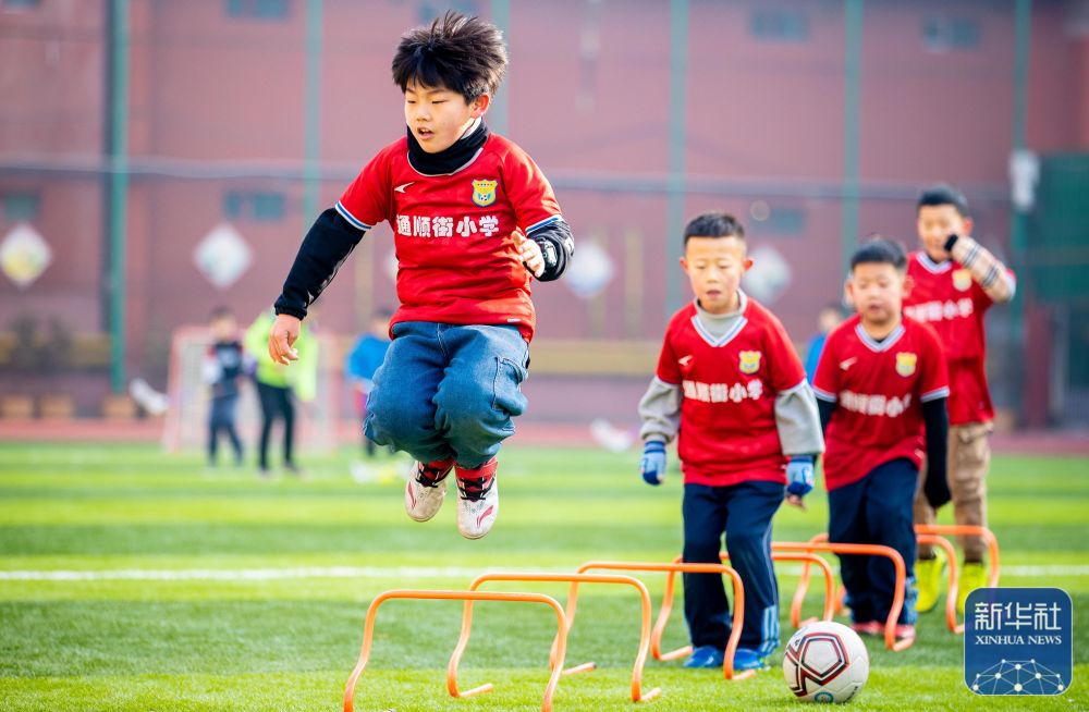 德转列苏格兰球员历史身价前10：罗伯逊8000万欧第1，小麦第2（德转公布苏格兰球员历史最高身价前十：罗伯逊以8000万欧居首，小麦第二）