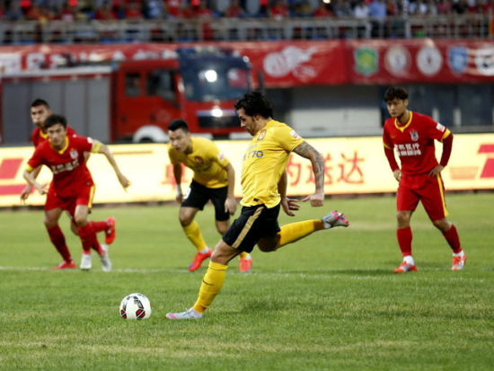 扭起来了，回到老地方的巴特勒