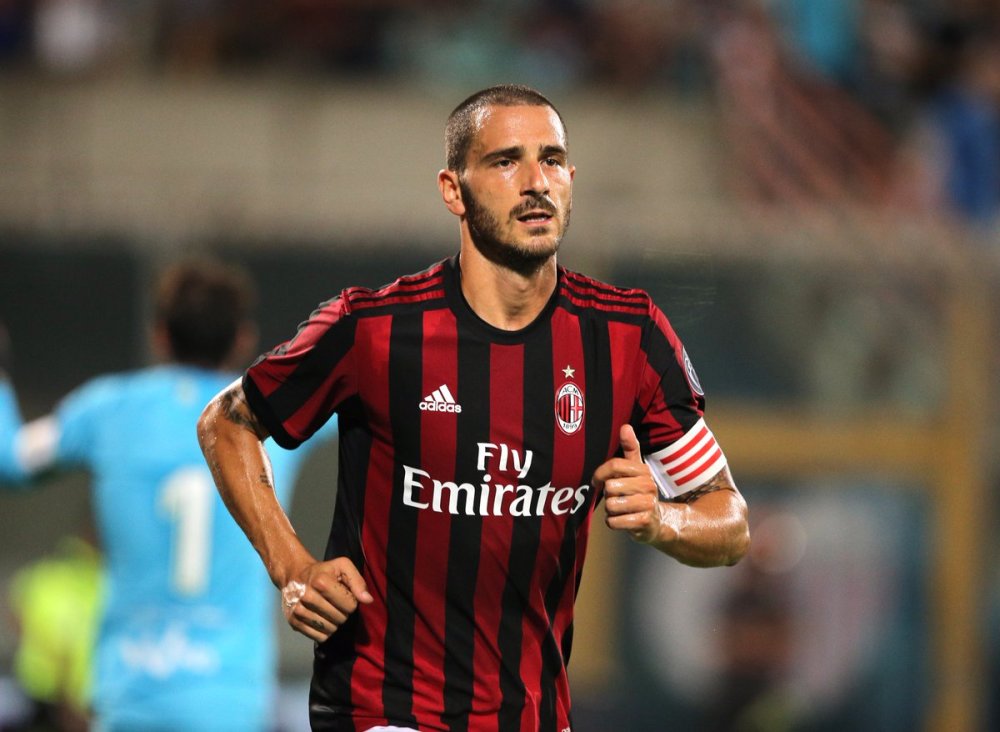 快攻从后场发起一气呵成（后场发动快攻，行云流水）