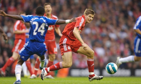 费兰·托雷斯戴帽斩获赛季11球，超越莱万距离姆巴佩5球（费兰·托雷斯上演帽子戏法收获赛季第11球，反超莱万距姆巴佩仅差5球）