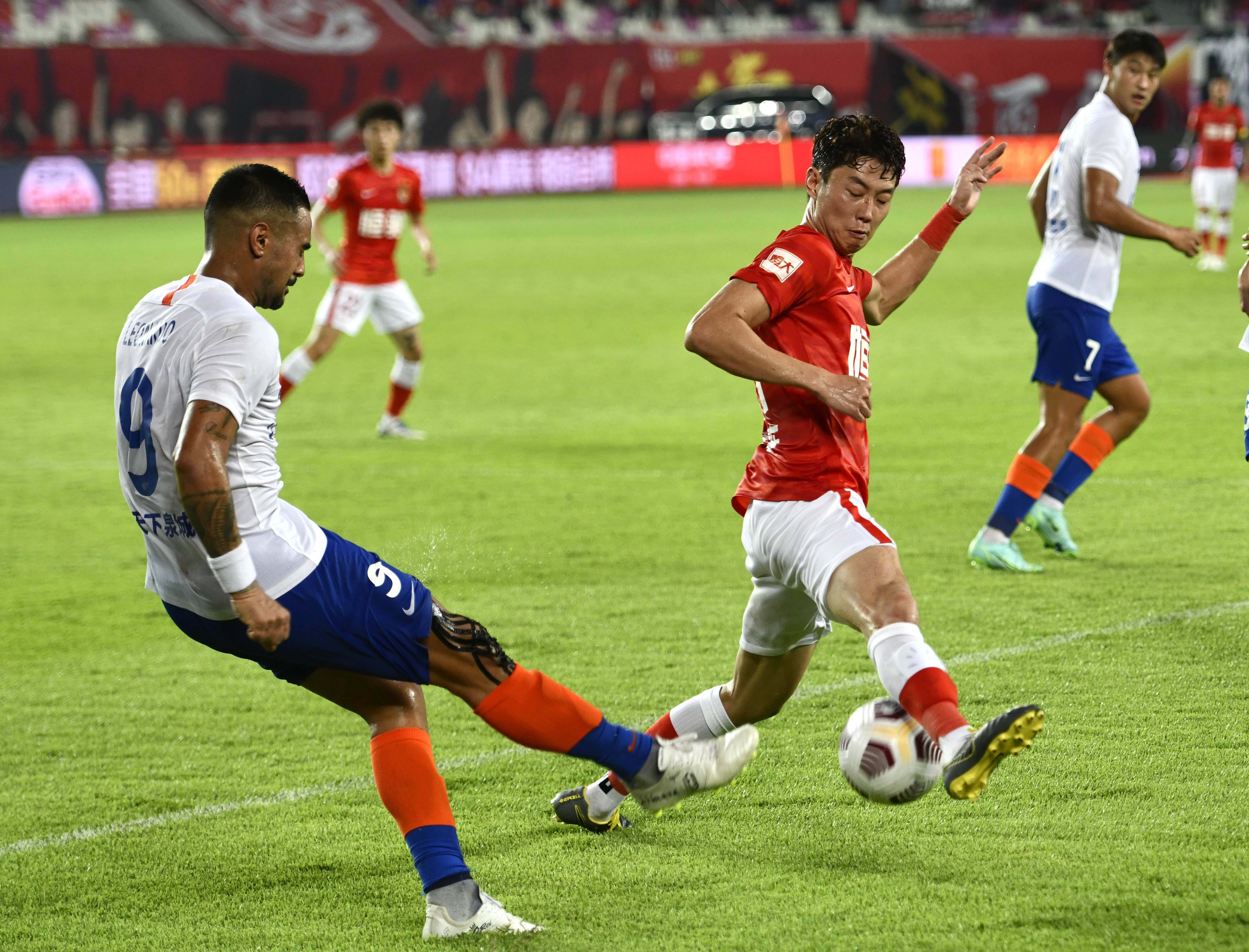 跟队：斯帕莱蒂认为上轮都灵德比尤文表现退步，并指出4大问题（随队记者：斯帕莱蒂批尤文上轮都灵德比退步，直指四大问题）