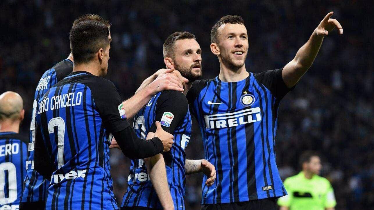 安浩鸣点评中国男排世锦赛表现，找到与世界强队差距（安浩鸣评析中国男排世锦赛：看清与世界豪强的差距）